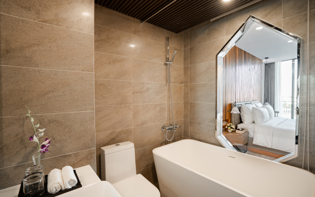 Haian Riverfront Hotel Da Nang
