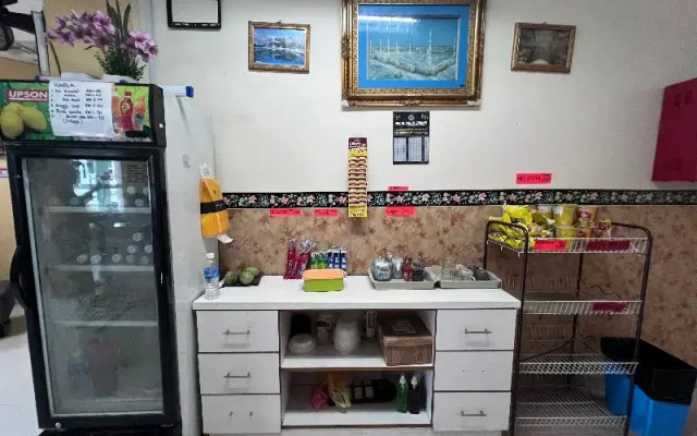 Seri Kemaman Inn, Chukai Terengganu By Zuzu