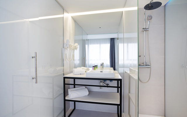 B&B Madrid Centro Puerta del Sol - Image 6
