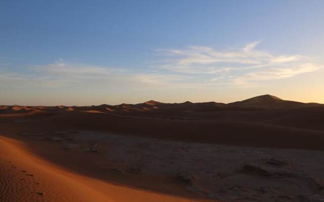 Bivouac Les Dunes De  Chegaga