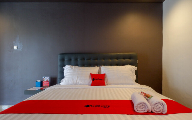 RedDoorz near Bukitsari Semarang