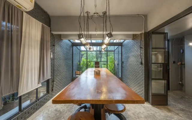 Phrip Phri Luxury Pool Villas
