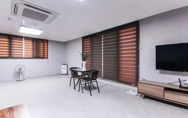 Pohang Ocheon Q Self Check-in Motel