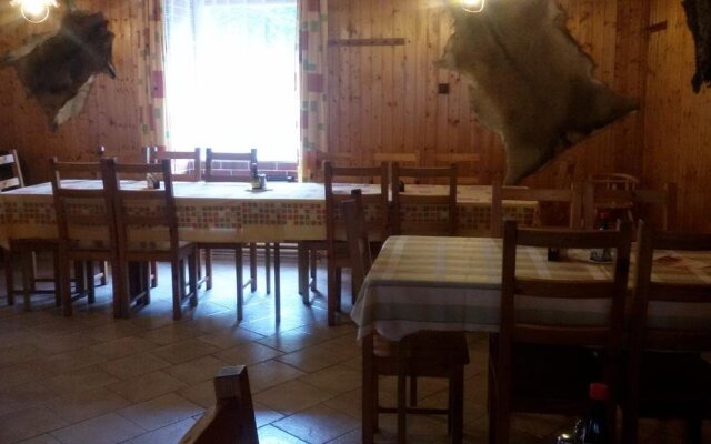 Pension No 30 And Restaurant In Chaloupky