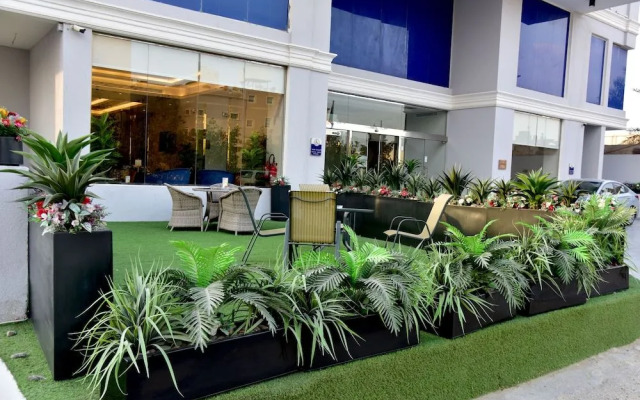 grand silverton hotel