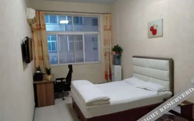Xinzheng Zhonghao Express Hotel