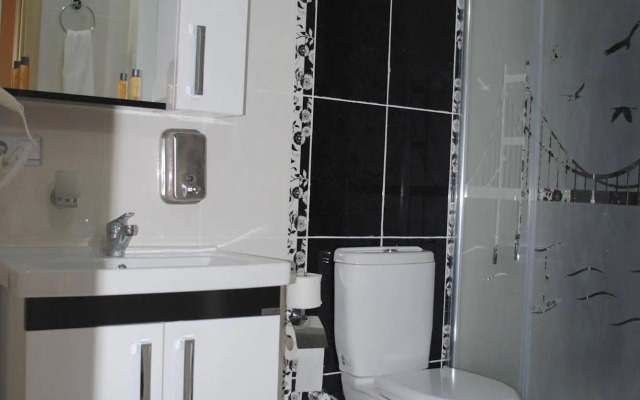 Diamond Suite & Residence