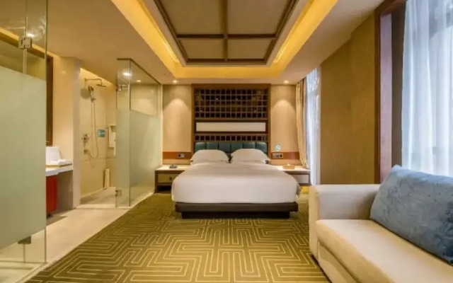 Vyluk J Hotel South Asian Garden Dianchi