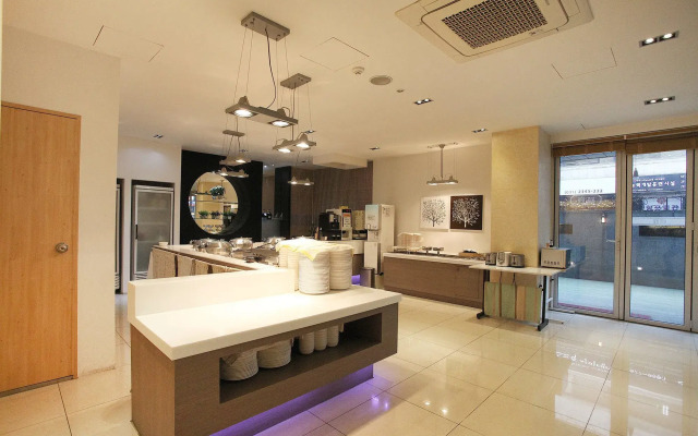 Reve Hotel Suwon