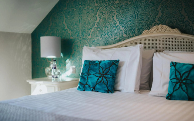 Hall Farm Hotel & Restaurant