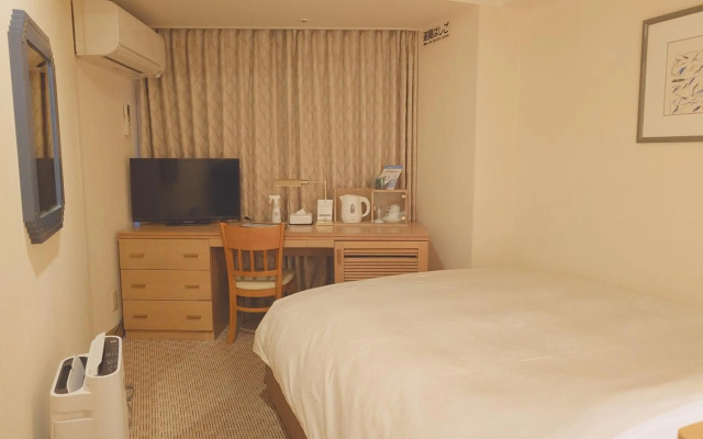 Breezbay Hotel Resort and Spa