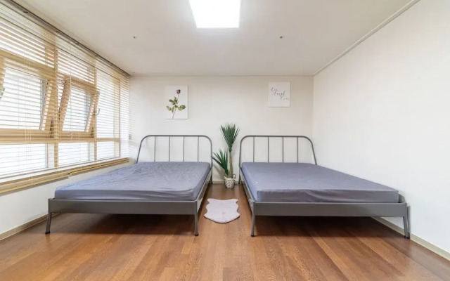 Sejong Party House