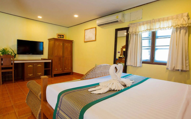 Sunset Beach Club Hotel & Spa