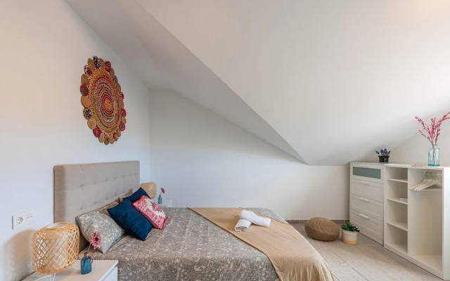 Skysea Holidays City Center Suites