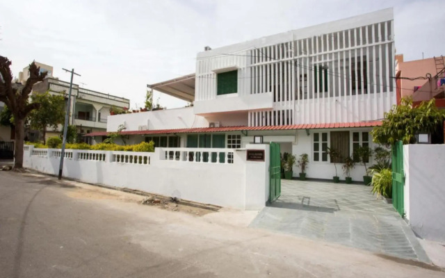 Aloukik Home Stay