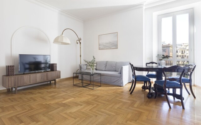 On Via Tevere Apt 5A