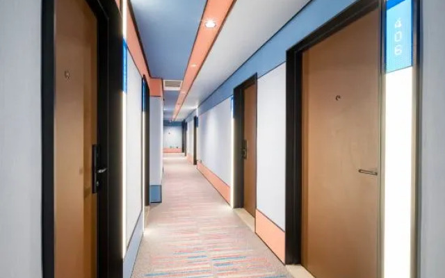 HanTing Hotel (Beijing Shijingshan Pingguoyuan)