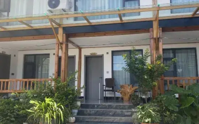 Shangri-La Central Tiger Leaping Canyon Dream Boutique B&B