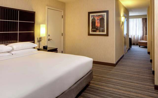 DoubleTree Suites by Hilton Hotel Minneapolis