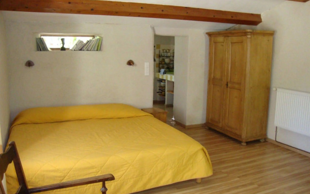 Les Maisons De Chante Oiseau