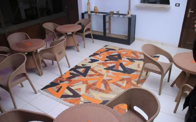 EL Shawarby Plaza Hotel