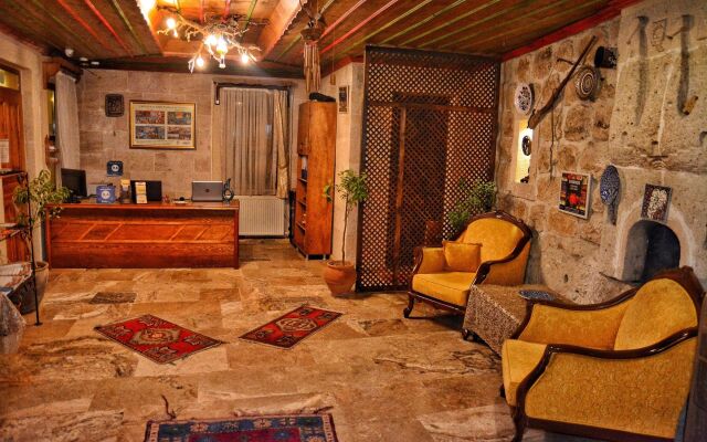 Emit Cave Hotel