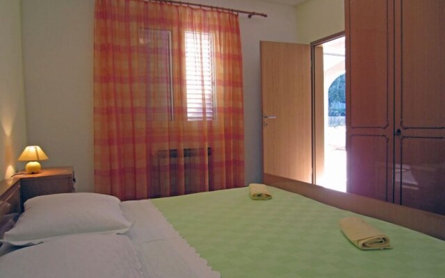 Apartments Bareta