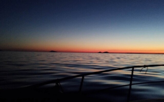 Seafront House Le Finestre Sul Mare With Balcony