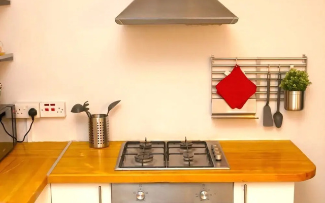 Croydon Luxurious Home