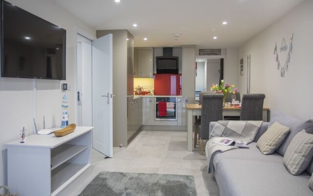 The Hideaway - Benllech