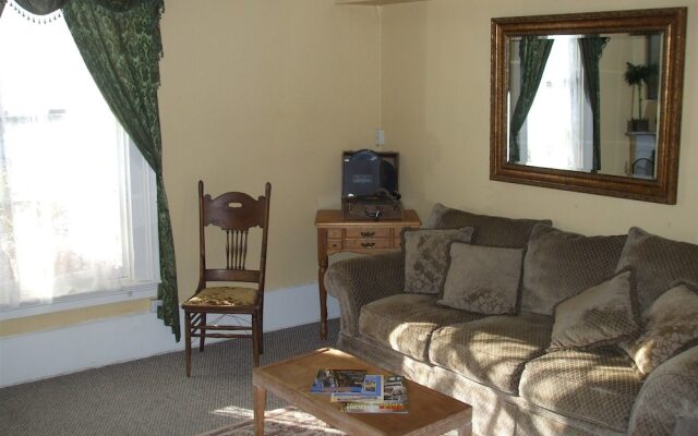 Hotel Léger Restaurant & Saloon