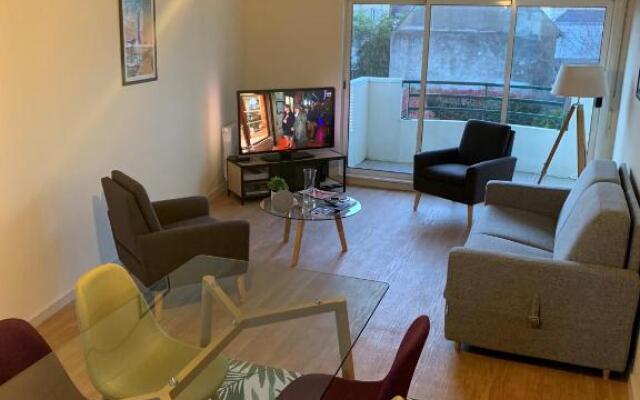 65 m2 Centre vannes 2 ch wifi parking