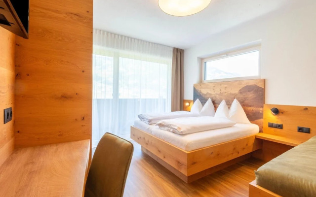 Attractive Flat With Beautiful Views