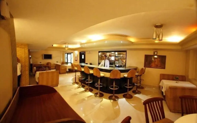 Hotel Dolphin