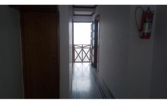 Pleasant Stay Near Library