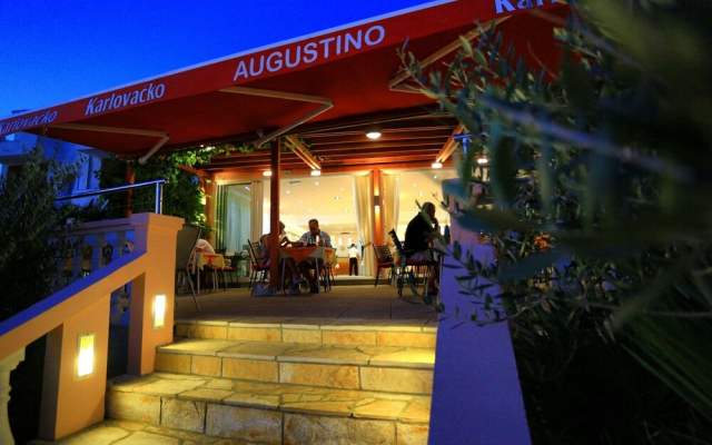 Pension Augustino