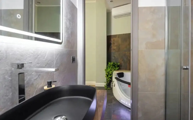 Aurelia Garden Suite