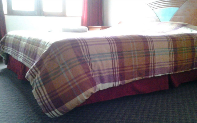 Hostal Victor - Lima Airport Hostel