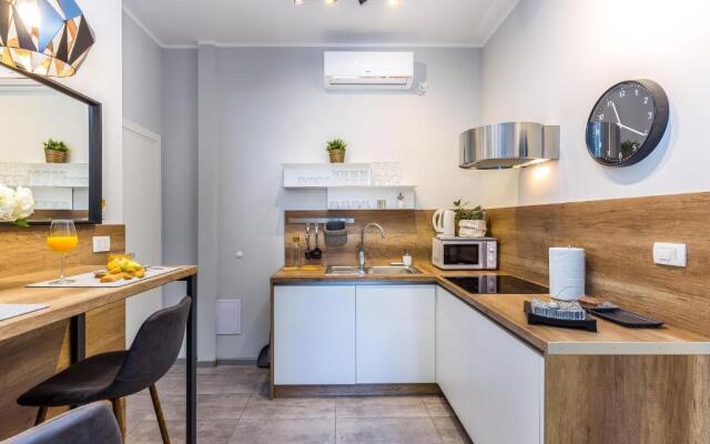 Number 1 Deluxe Apartments