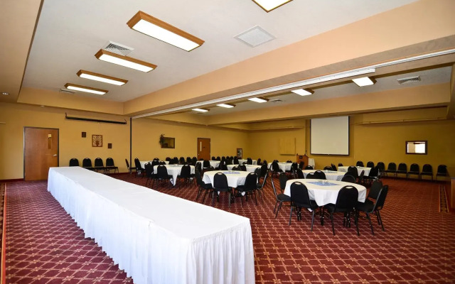 Best Western Sawtooth Inn & Suites