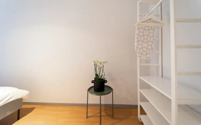 Modern And Lovely Apartment Close To The Center