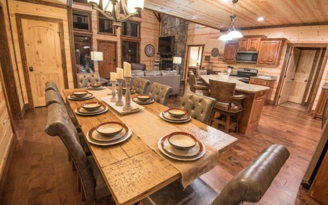 Simmer Down Lodge - 5 Br Cabin
