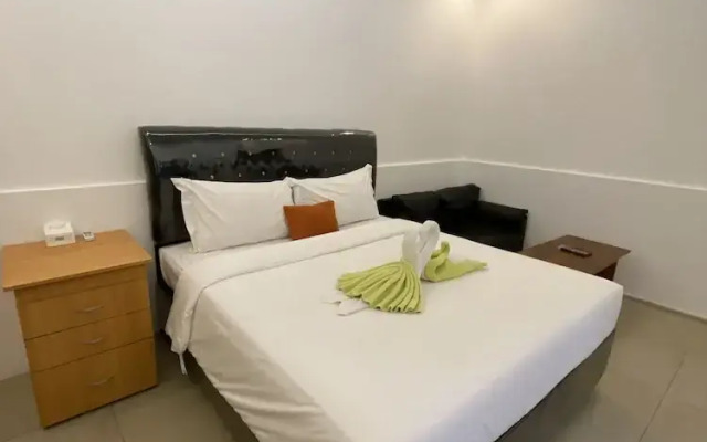 Chrome Hotel & Resort Solo