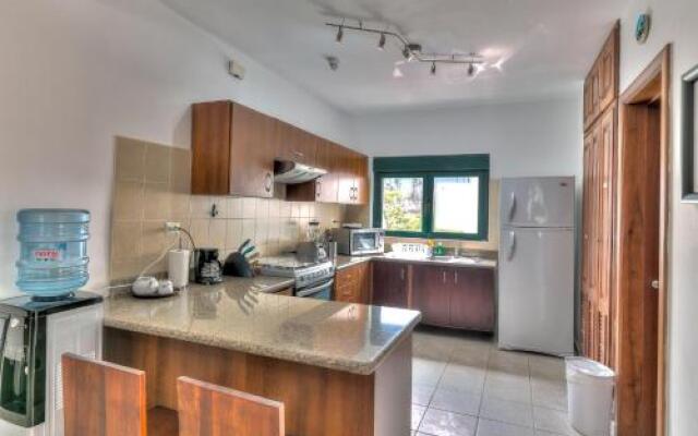 Oceanfront 3 Bdr Apt L202