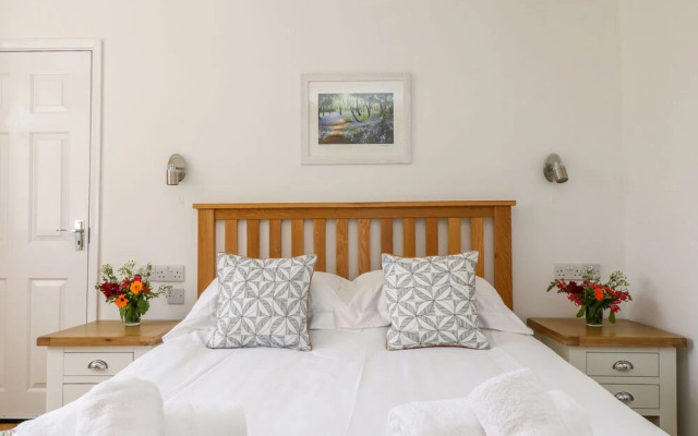 Strawberries & Cream Retreat
