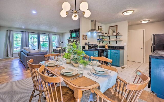 Dog-friendly Bella Vista Home w/ Grill + Deck