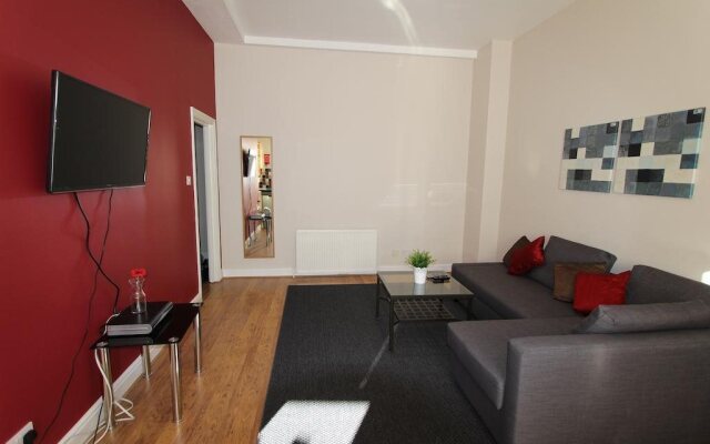 Brackenbury Apartments