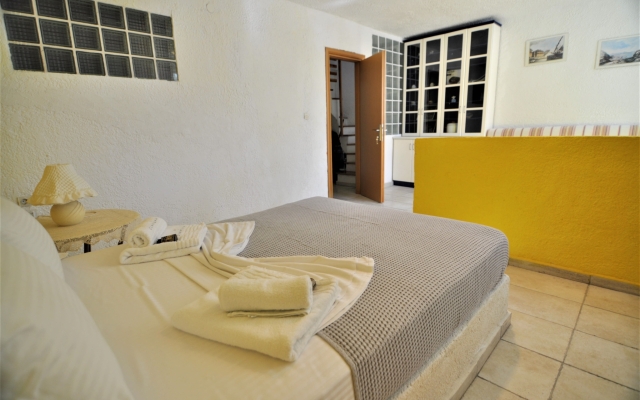 Zennova #15 Naftilos Family Summer House