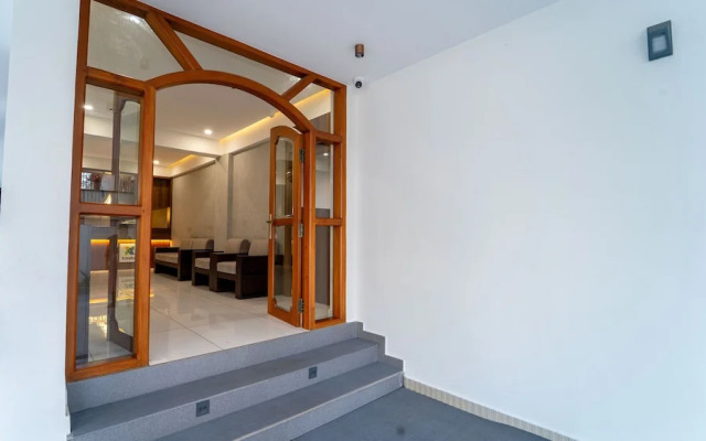 Treebo Petals Suites