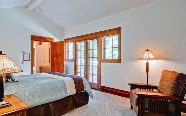 Scenic Wonder Ahwahnichi Lodge 3 Bedroom